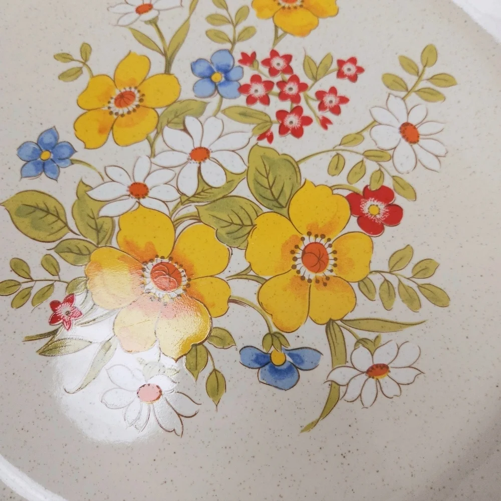 Casual Elegance vintage stoneware